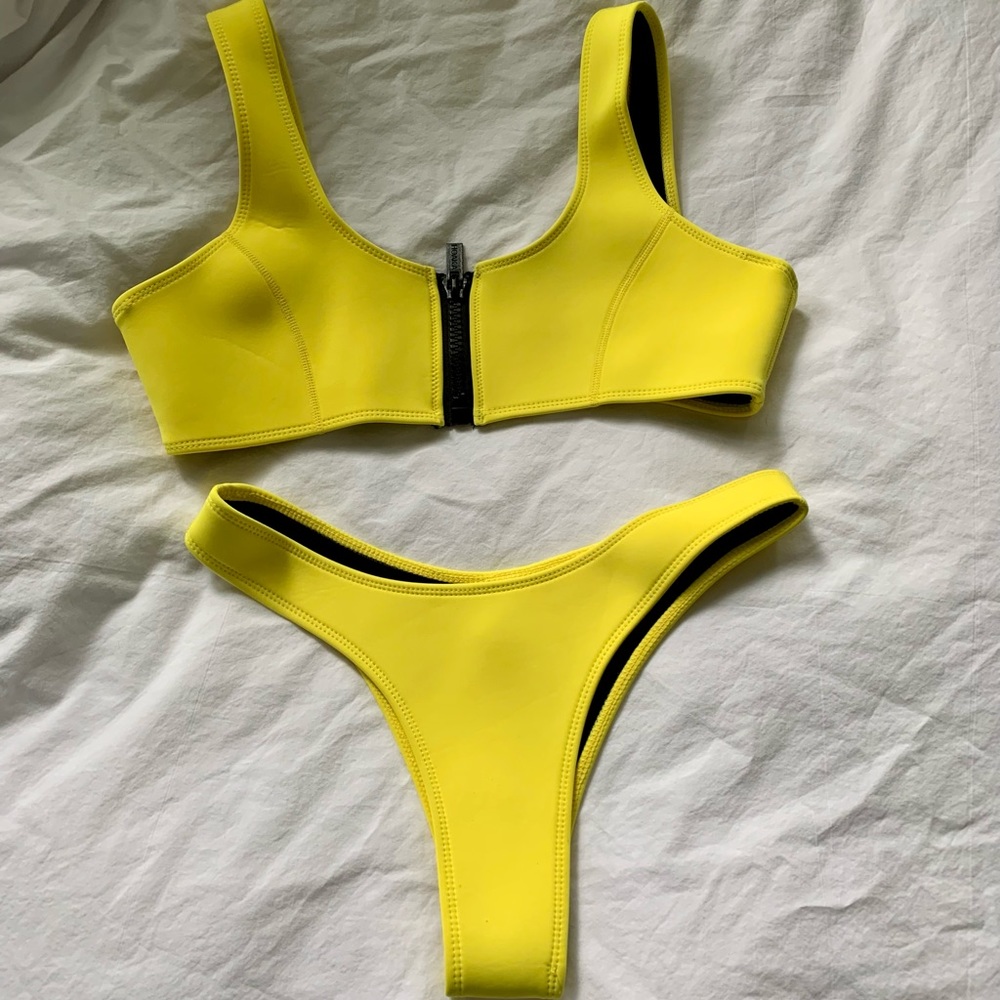 Hoaka bikini